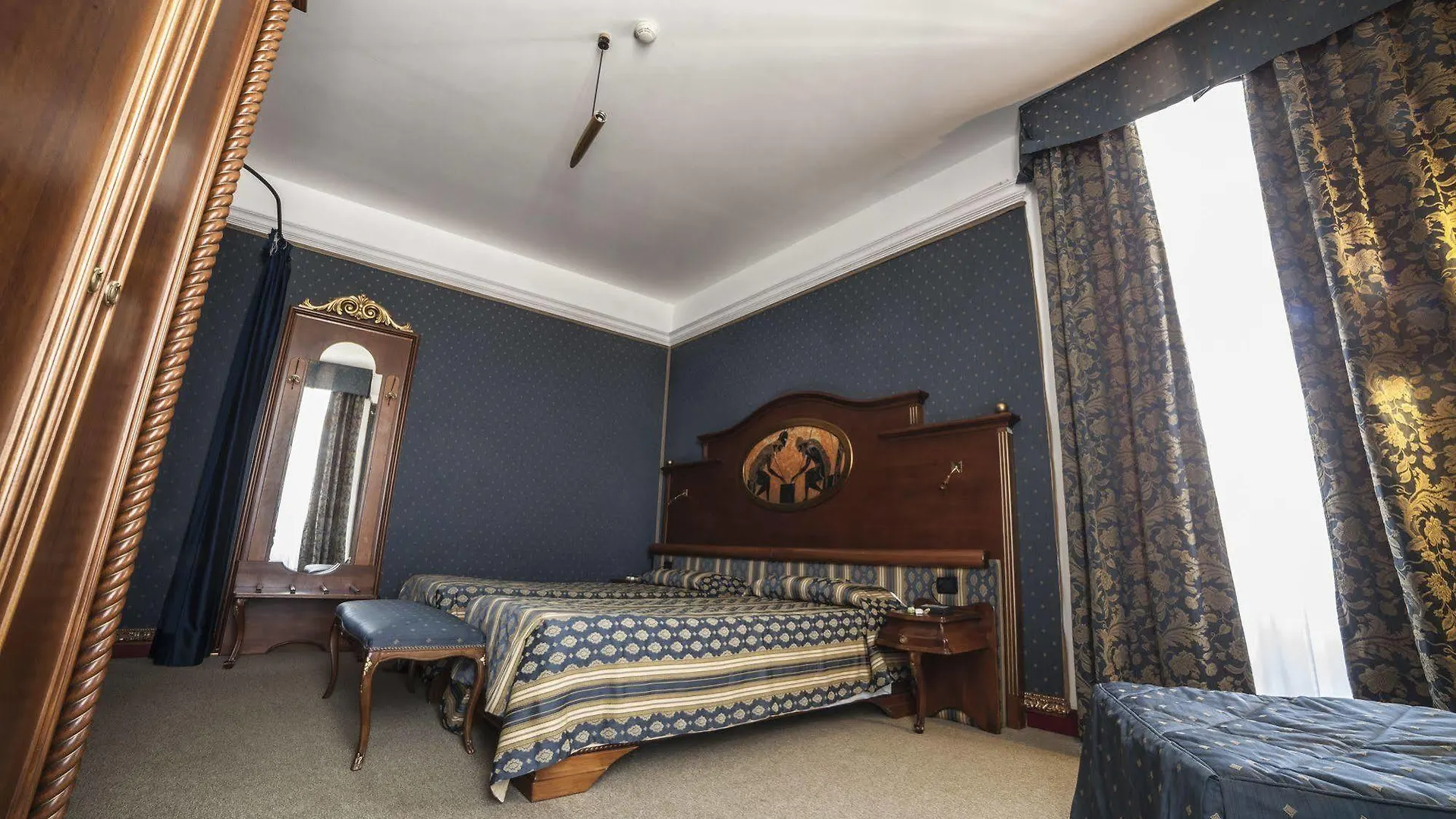 Hotel Royal Catania 4*,